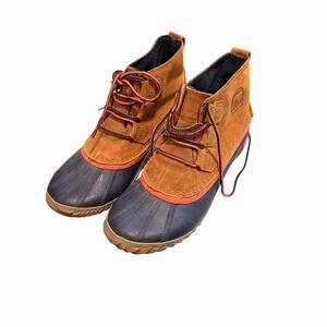 Sorel Two-Tone Brown and Navy Duck Boots